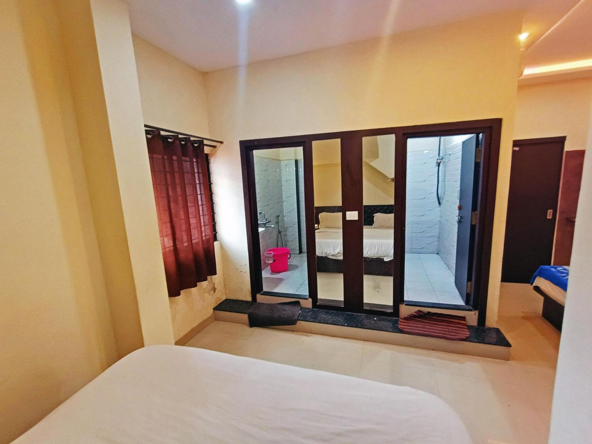 Hotel Mg Residency Chikmagalūr Exterior foto